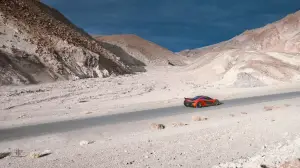 McLaren P1 nella Death Valley - Folk Photography - 6