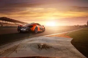 McLaren P1 sul Bahrain International Circuit - 1