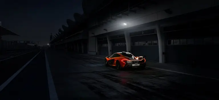 McLaren P1 sul Bahrain International Circuit - 5