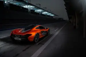 McLaren P1 sul Bahrain International Circuit - 9