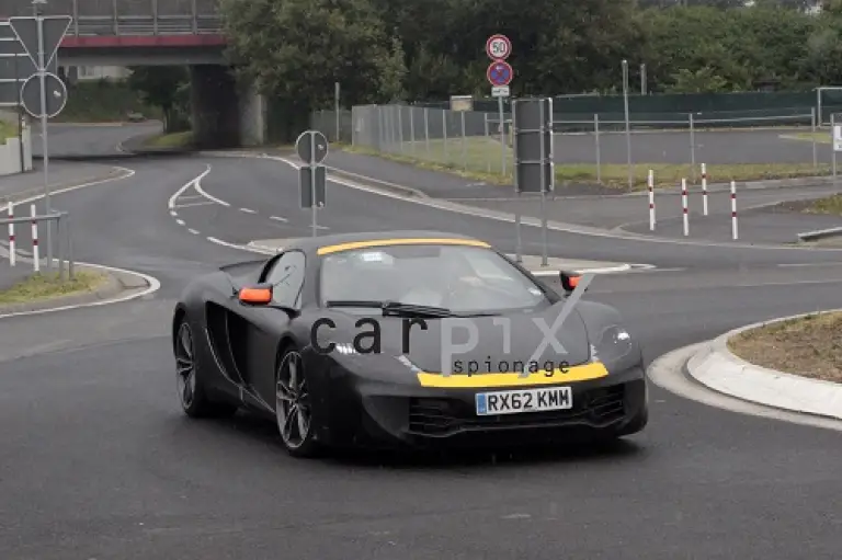 McLaren P13 - Foto spia 27-07-2013 - 3