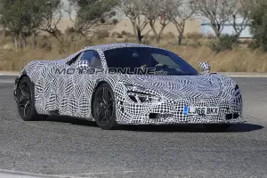 McLaren P14 foto spia 27 gennaio 2017