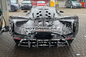 McLaren Sabre - Foto spia 15-12-2020 - 4