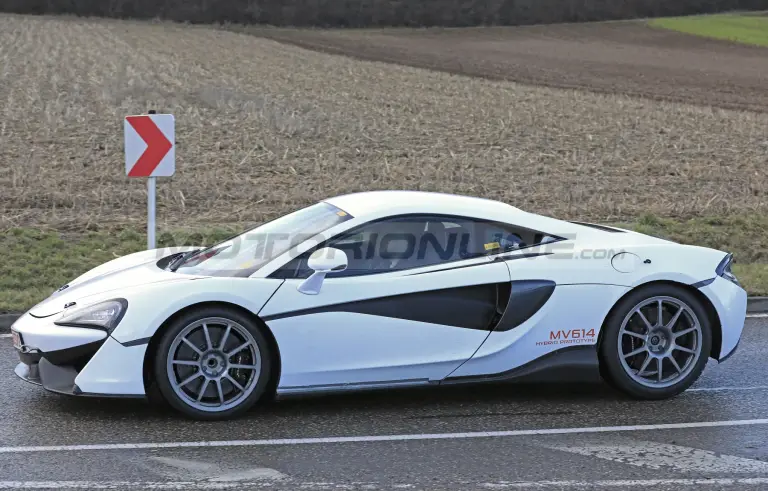 McLaren Sports Series 2021 - Foto spia 07-02-2020 - 5