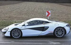 McLaren Sports Series 2021 - Foto spia 07-02-2020 - 6