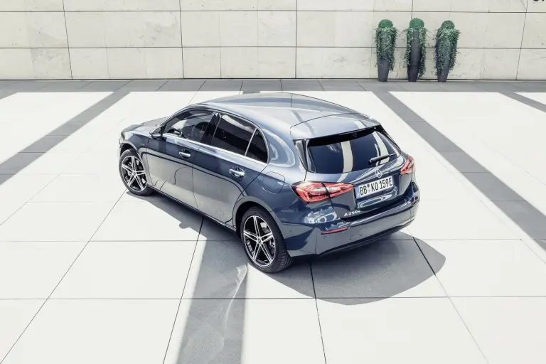Mercedes A 250e e B 250e - 12