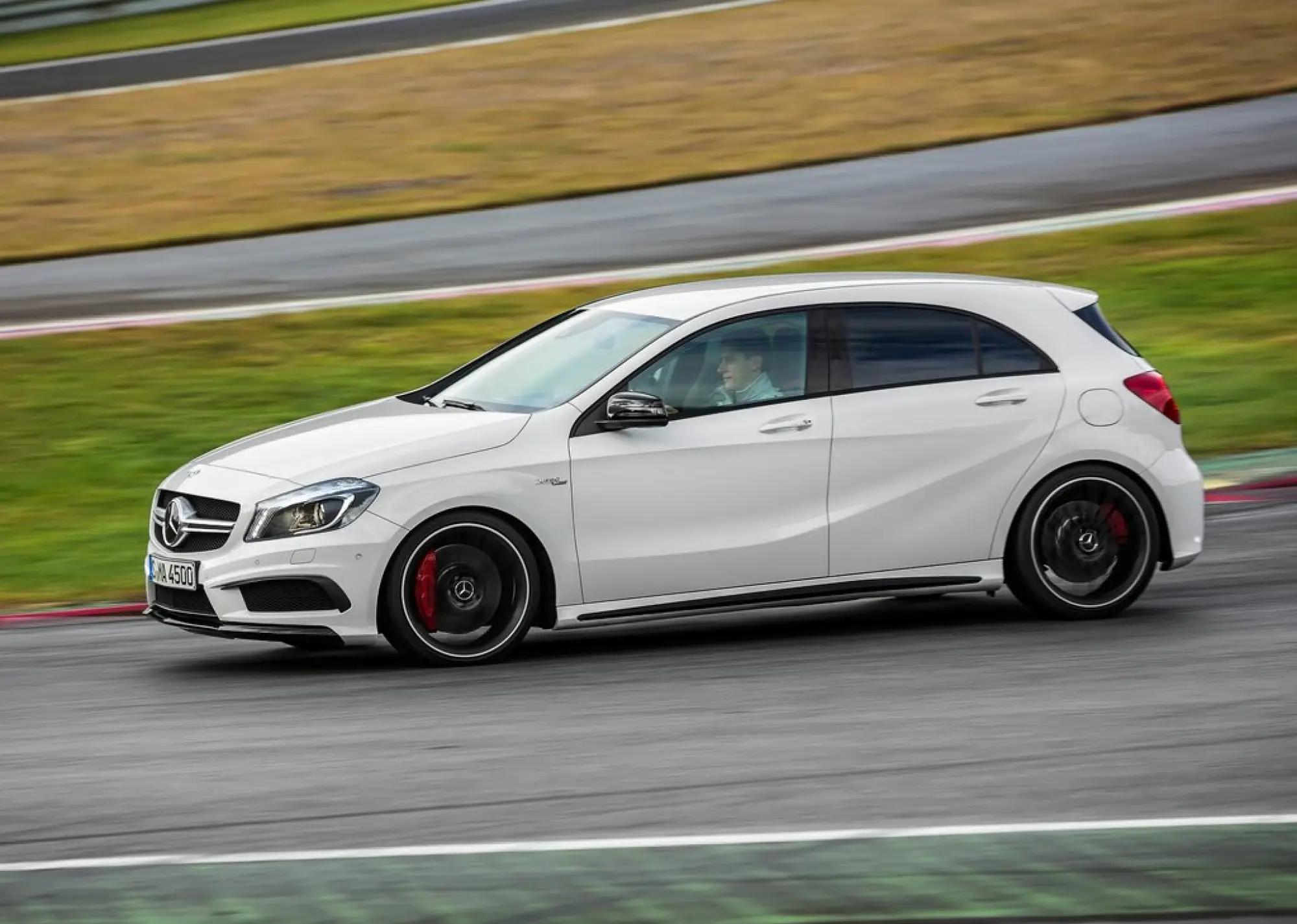 Mercedes A 45 AMG 2013 - 2