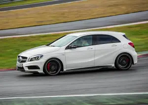 Mercedes A 45 AMG 2013 - 2