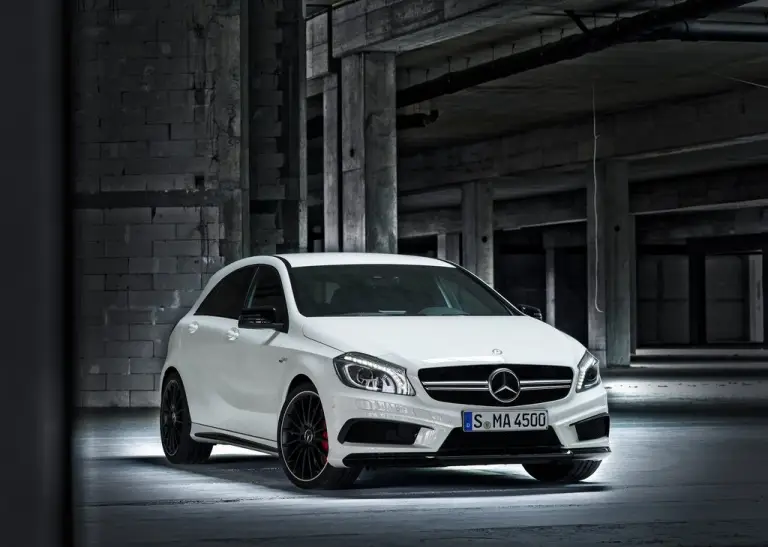 Mercedes A 45 AMG 2013 - 3