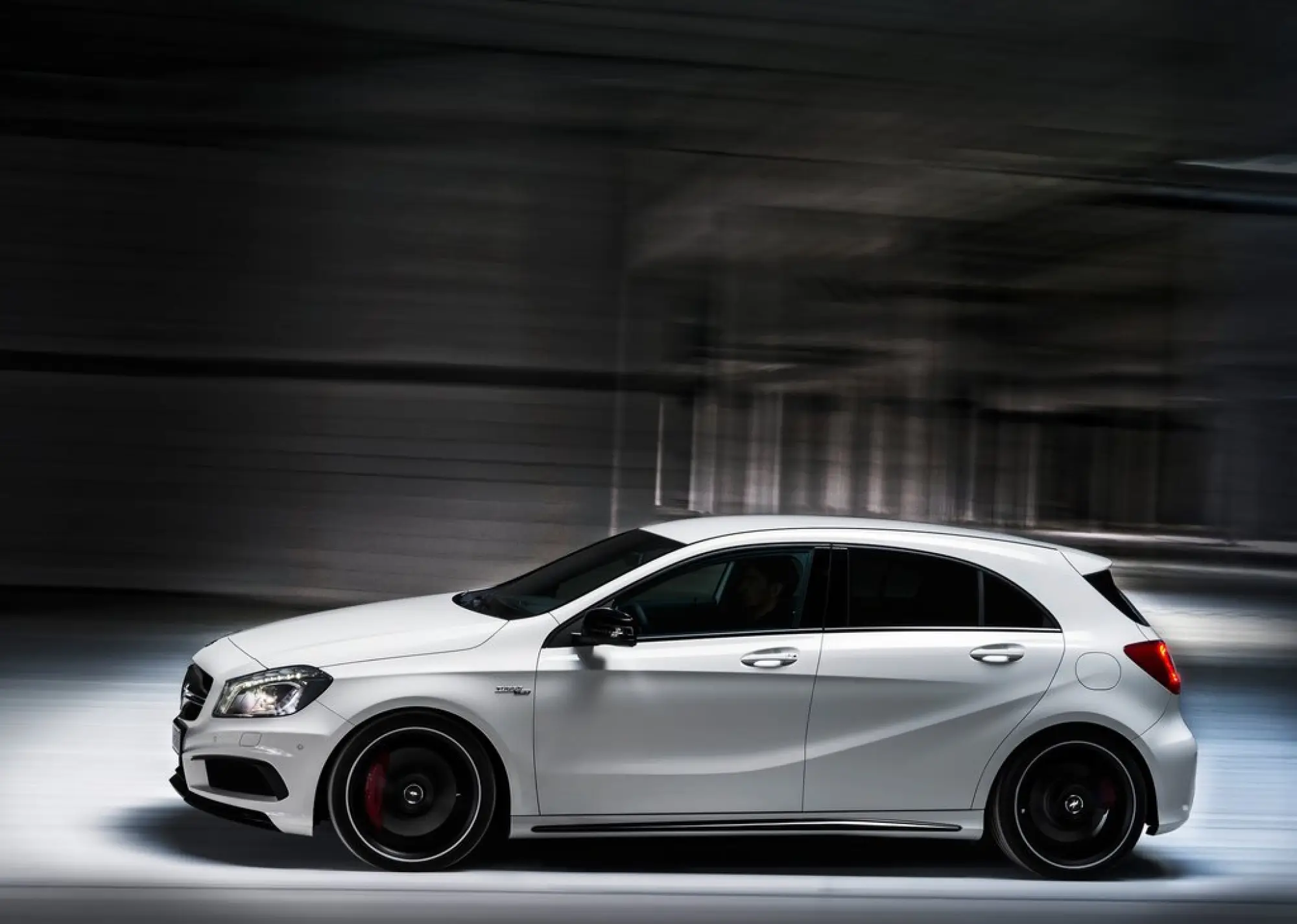 Mercedes A 45 AMG 2013 - 4