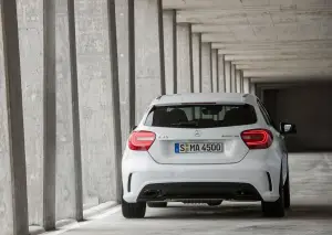 Mercedes A 45 AMG 2013 - 9