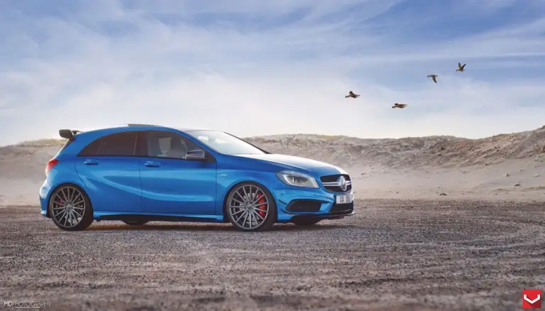 Mercedes A 45 AMG Blue Magic - 4