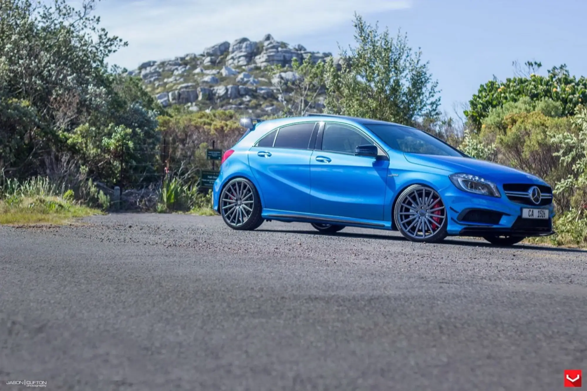 Mercedes A 45 AMG Blue Magic - 19