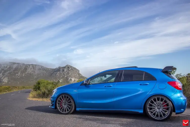 Mercedes A 45 AMG Blue Magic - 44