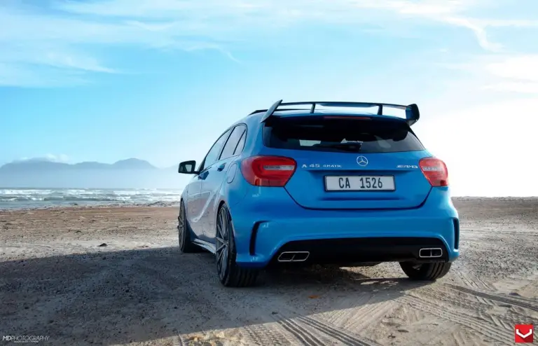 Mercedes A 45 AMG Blue Magic - 45