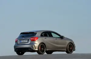 Mercedes A 45 AMG