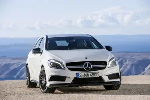 Mercedes A 45 AMG