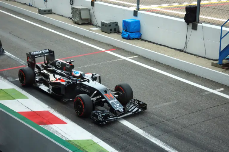 Mercedes - a Monza un week end da campioni accompagnati dalla nuova CLA - 4