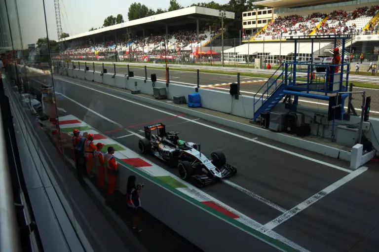 Mercedes - a Monza un week end da campioni accompagnati dalla nuova CLA - 5