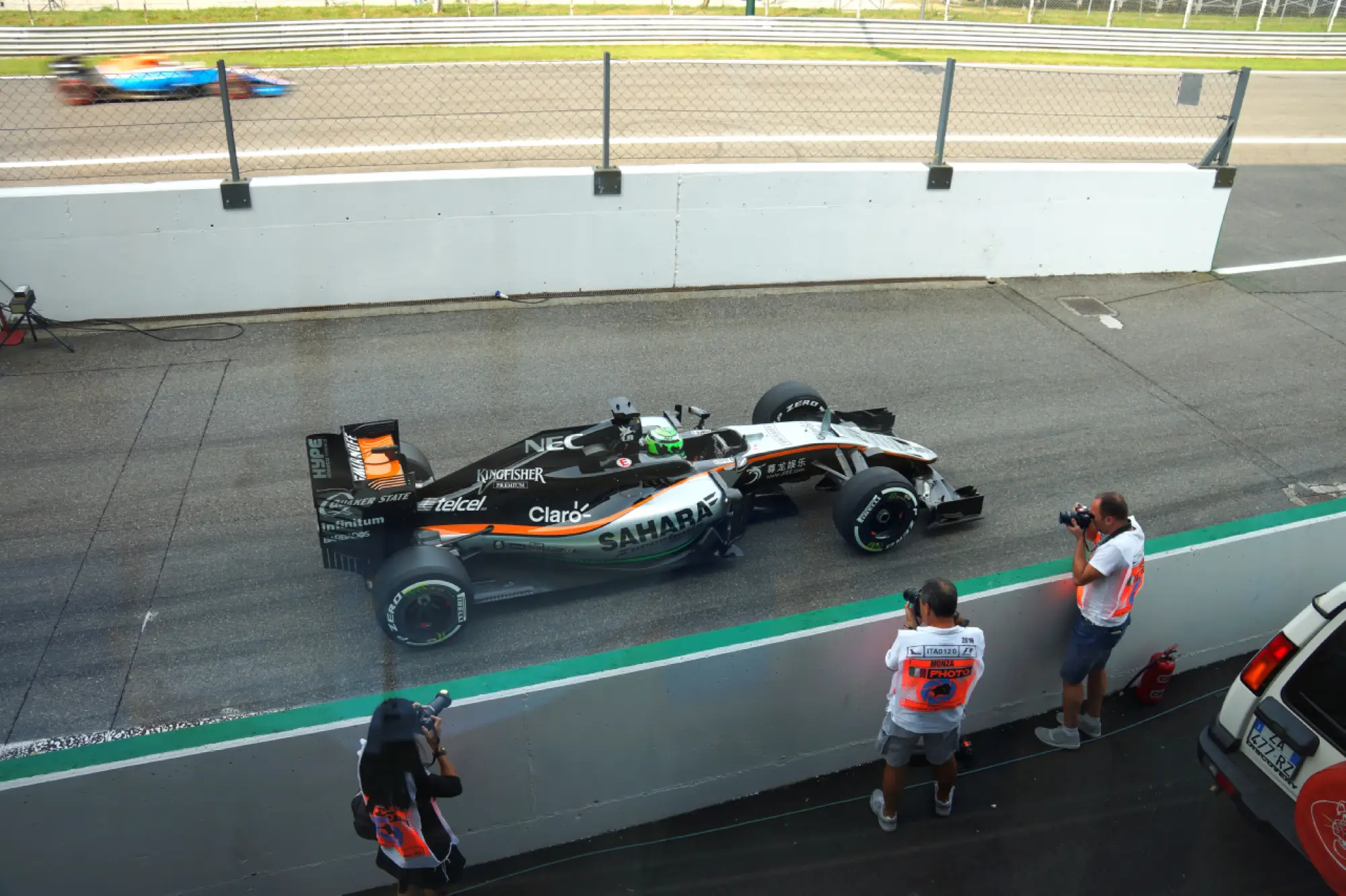 Mercedes - a Monza un week end da campioni accompagnati dalla nuova CLA - 7
