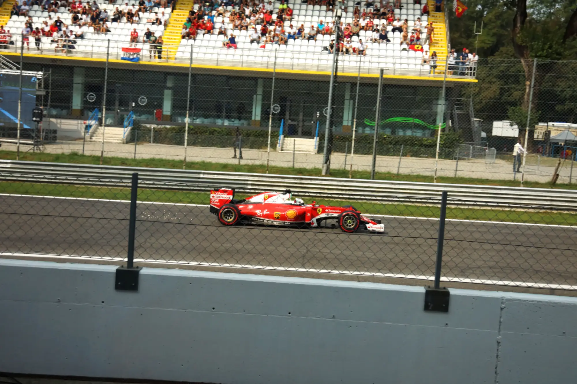 Mercedes - a Monza un week end da campioni accompagnati dalla nuova CLA - 20