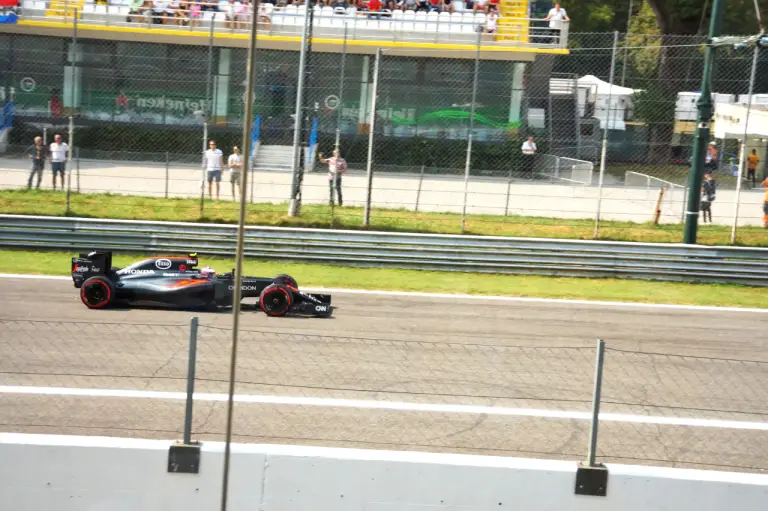 Mercedes - a Monza un week end da campioni accompagnati dalla nuova CLA - 68