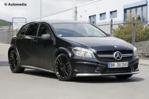 Mercedes A45 AMG Black Series - Foto spia 21-08-2013 - 2