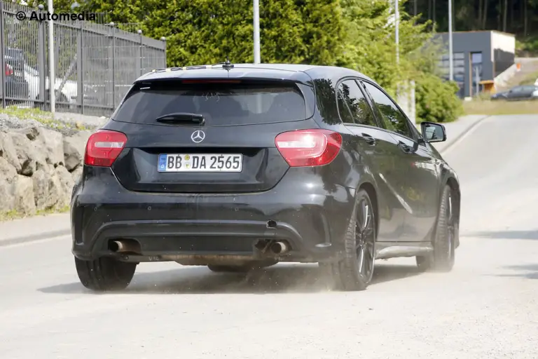 Mercedes A45 AMG Black Series - Foto spia 21-08-2013 - 5
