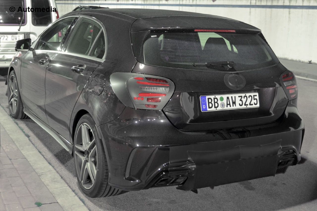 Mercedes A45 AMG - Foto spia 31-03-2015