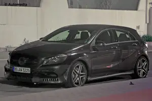 Mercedes A45 AMG - Foto spia 31-03-2015 - 3