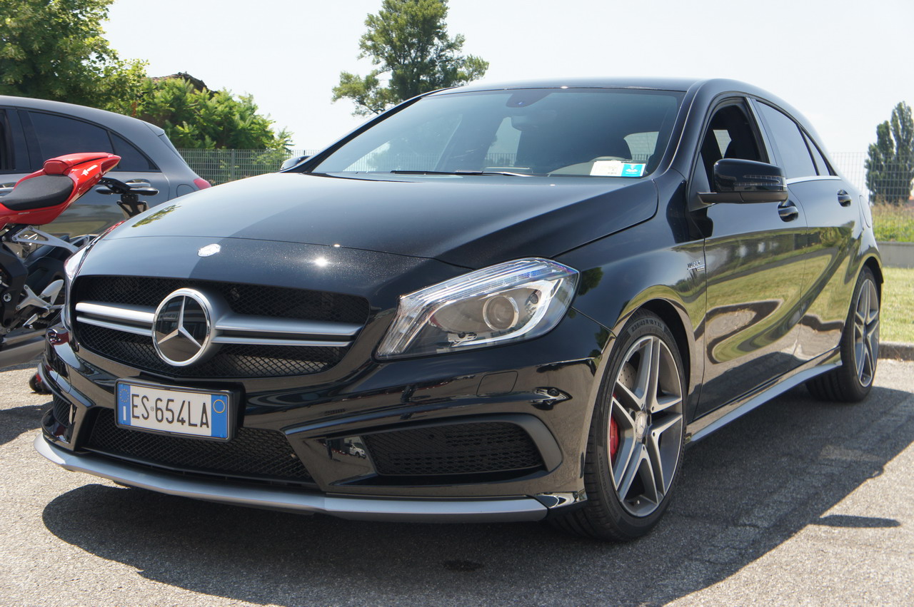 Mercedes A45 Amg  Prime impressioni di guida