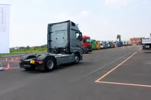 Mercedes Actros - Evento Shaping Future Transportation 10-06-2015