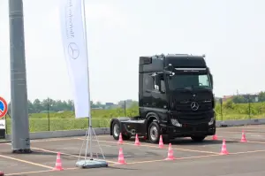 Mercedes Actros - Evento Shaping Future Transportation 10-06-2015