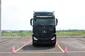 Mercedes Actros - Evento Shaping Future Transportation 10-06-2015