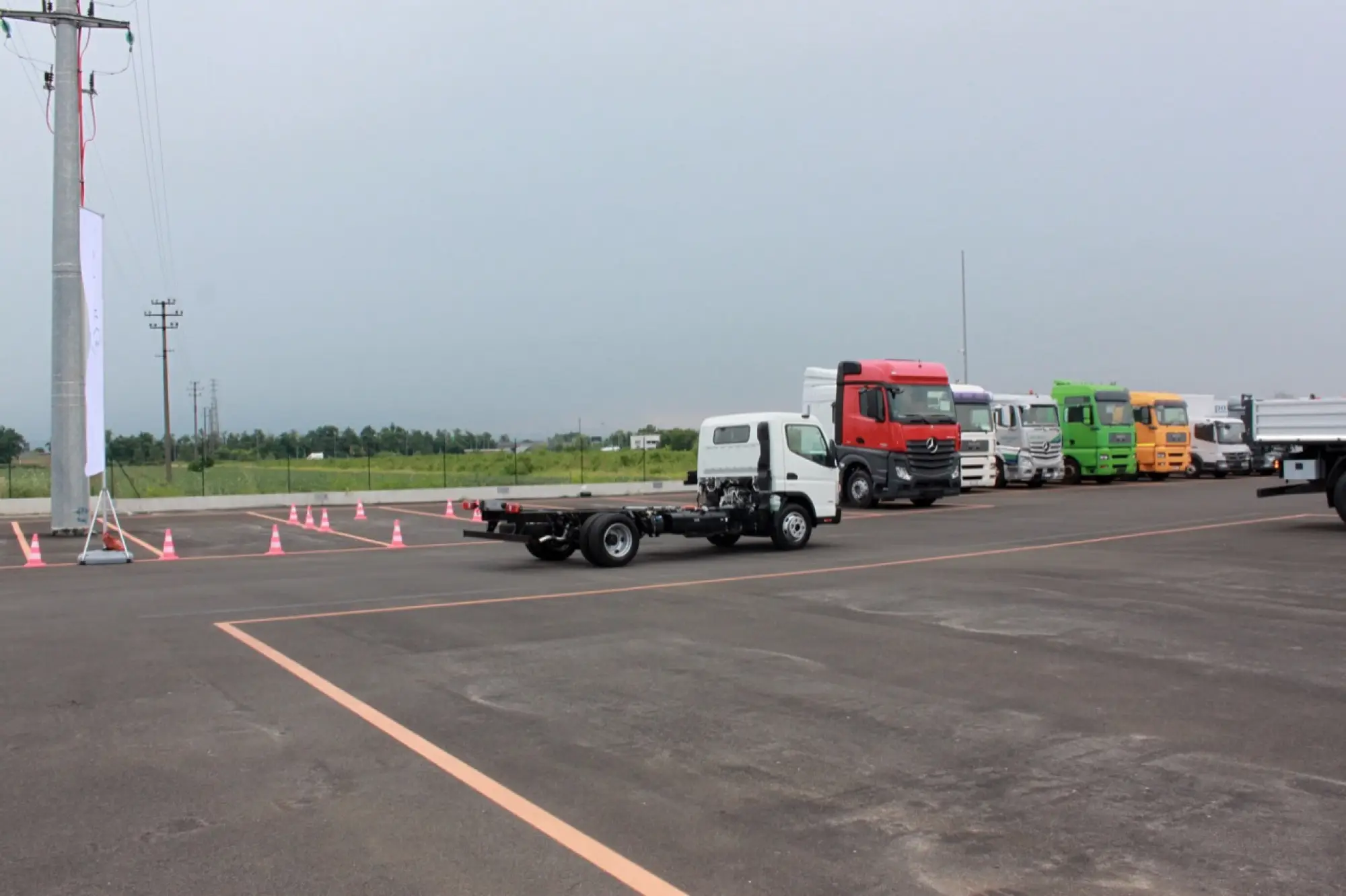 Mercedes Actros - Evento Shaping Future Transportation 10-06-2015 - 72