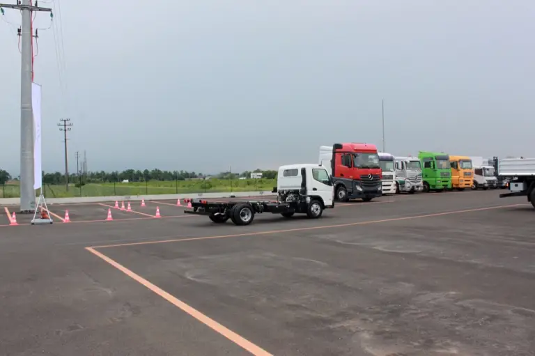 Mercedes Actros - Evento Shaping Future Transportation 10-06-2015 - 72