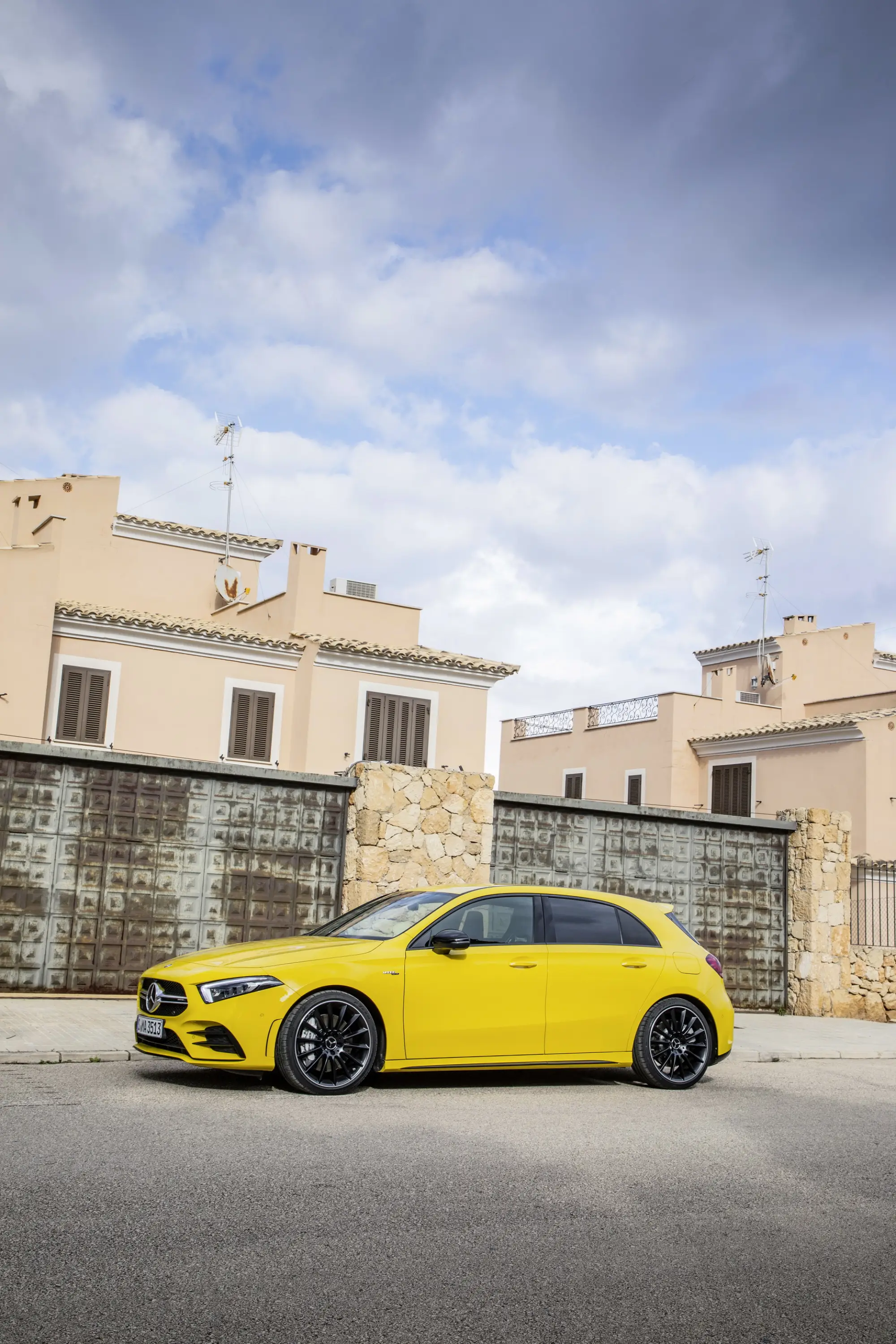 Mercedes-AMG A 35 2018 - 36