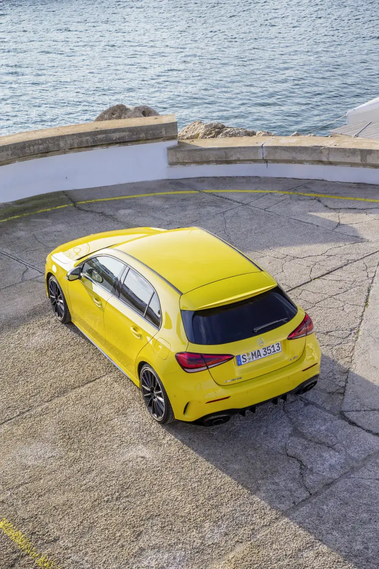 Mercedes-AMG A 35 2018 - 44