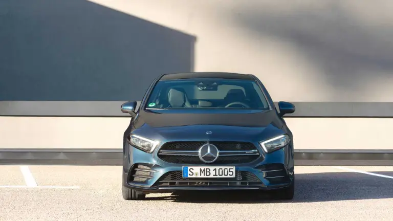 Mercedes-AMG A 35 berlina - 17