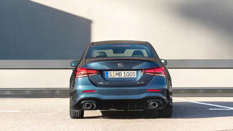 Mercedes-AMG A 35 berlina - 19