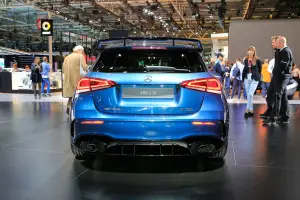 Mercedes-AMG A 35 - Salone di Parigi 2018 - 10