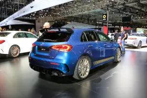 Mercedes-AMG A 35 - Salone di Parigi 2018 - 9