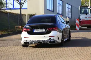 Mercedes-AMG A 35 Sedan - Foto spia 18-10-2018 - 9