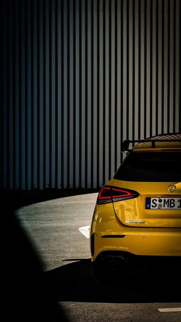 Mercedes-AMG A 35 - Teaser - 7