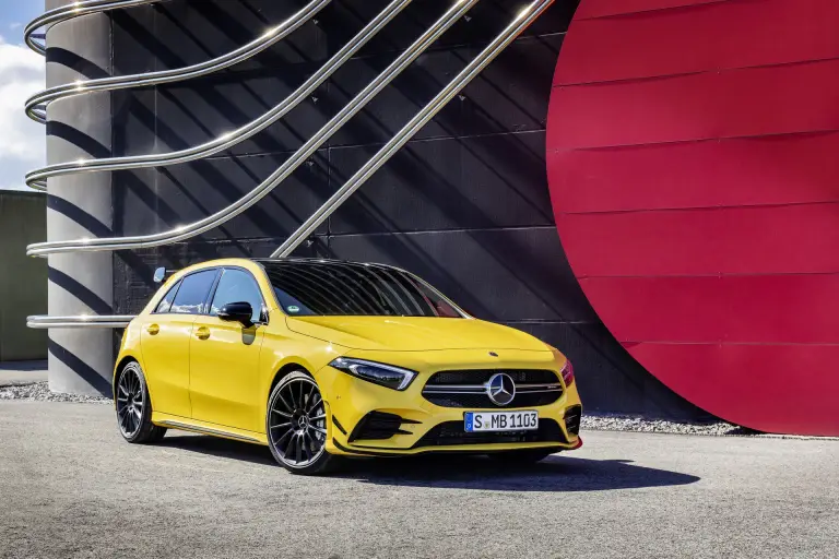 Mercedes-AMG A 35 - 11