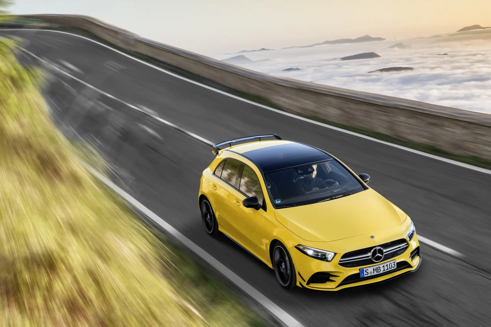 Mercedes-AMG A 35 - 14