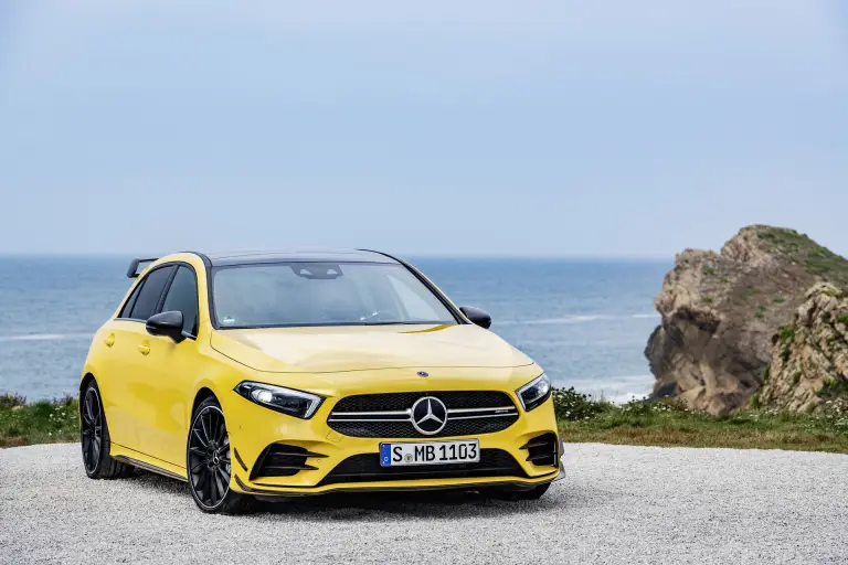 Mercedes-AMG A 35 - 1