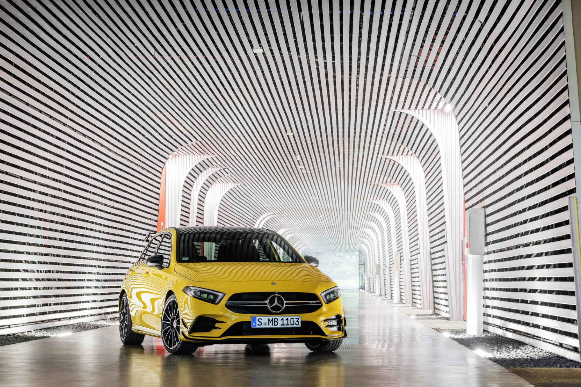 Mercedes-AMG A 35 - 7