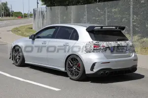 Mercedes-AMG A 45 2023 - Foto Spia 19-07-2022 - 12