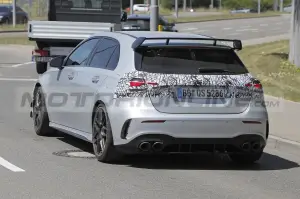 Mercedes-AMG A 45 2023 - Foto Spia 19-07-2022 - 1